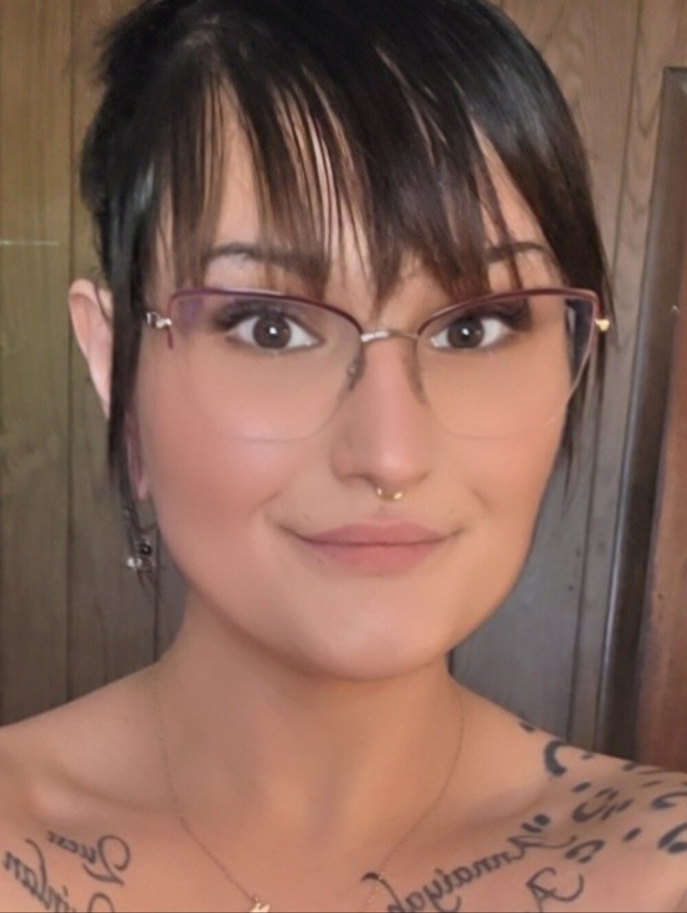 Meet your Posher, Angela
